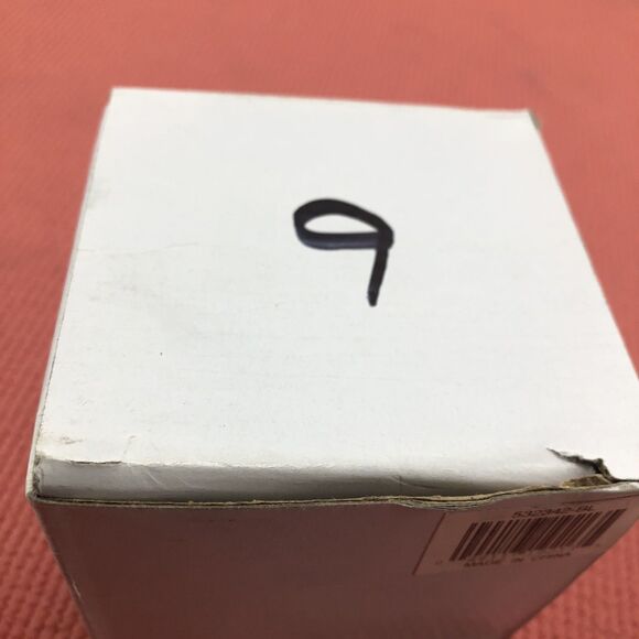 Vtg 3.25” Round Glass Paperweight Orange Blue 2 Butterfly Hand Blown Bubbles - Picture 8 of 8